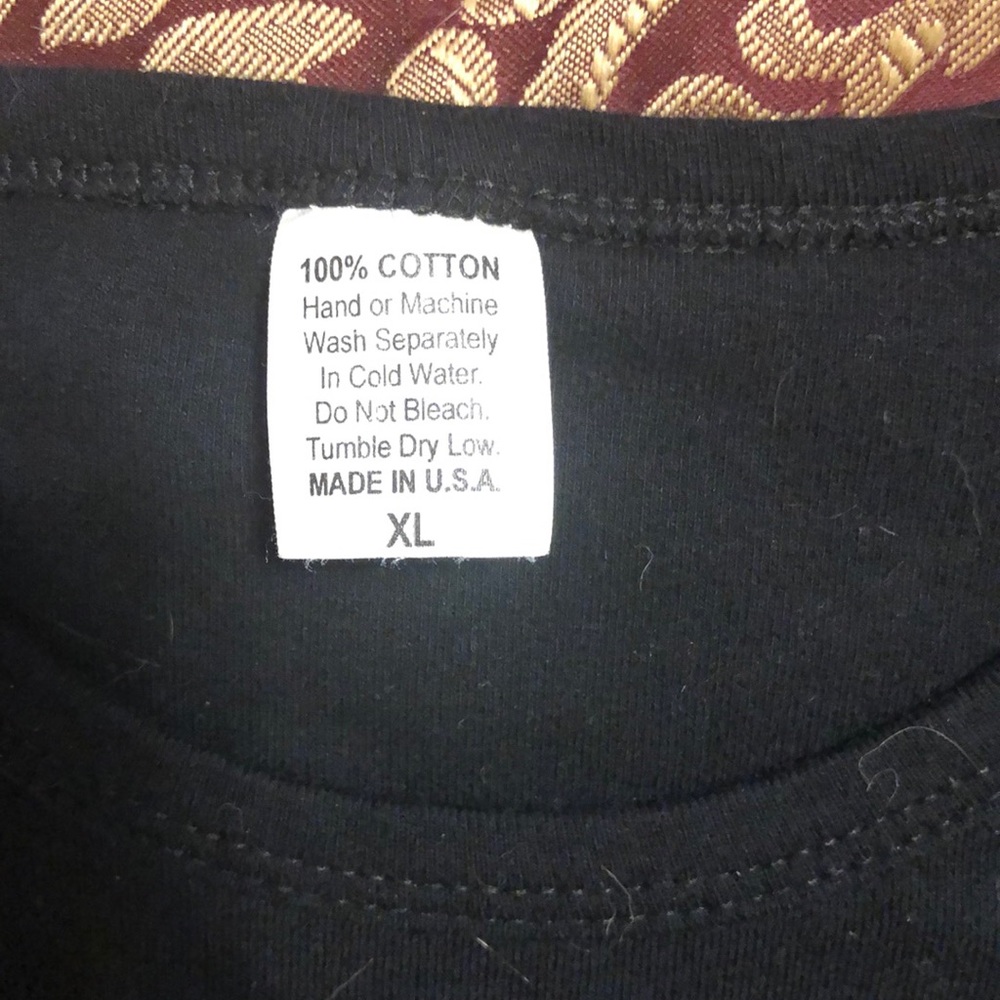 T-shirt - Picture 2 of 3